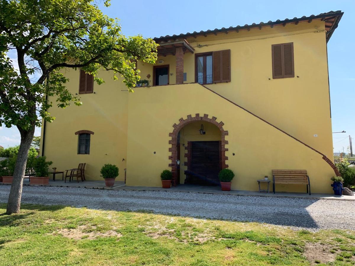 La Nana Gialla Riotorto Exterior foto