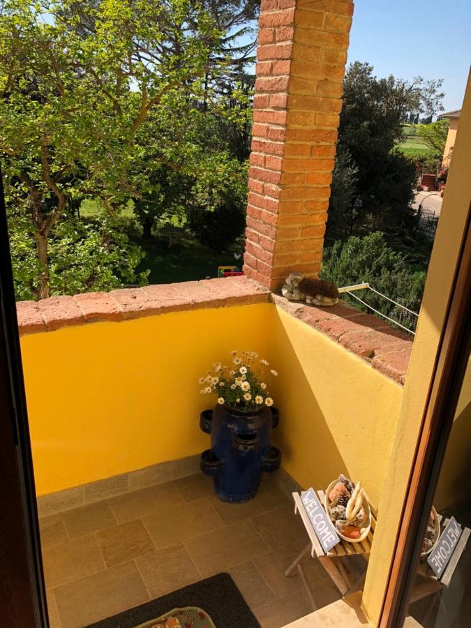 La Nana Gialla Riotorto Exterior foto